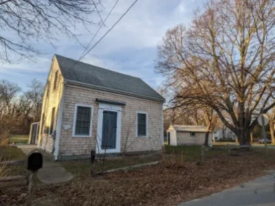 Simple Cape circa 1854